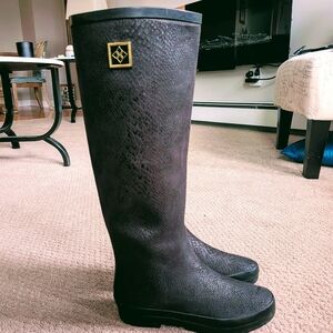 Dav Austin Tall Snake Rainboot Size 6
